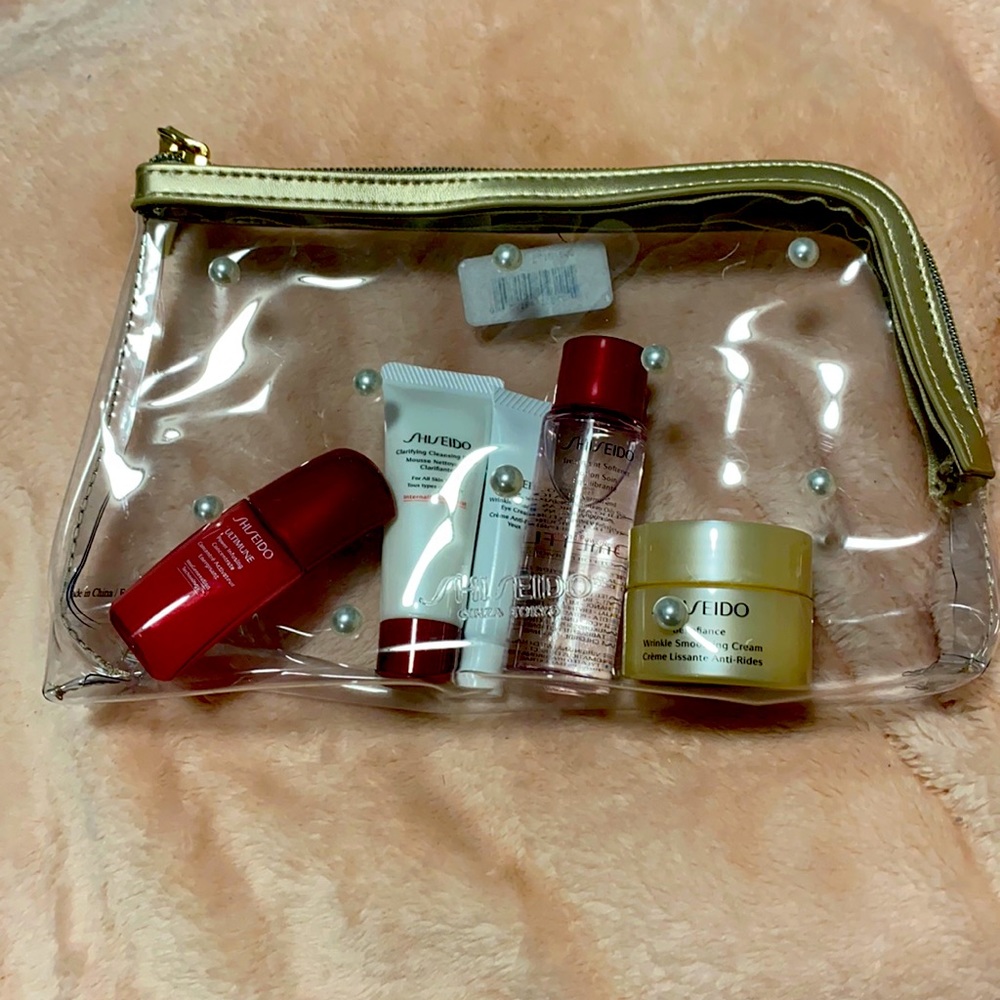 Shiseido Gift pouch -5 skincare